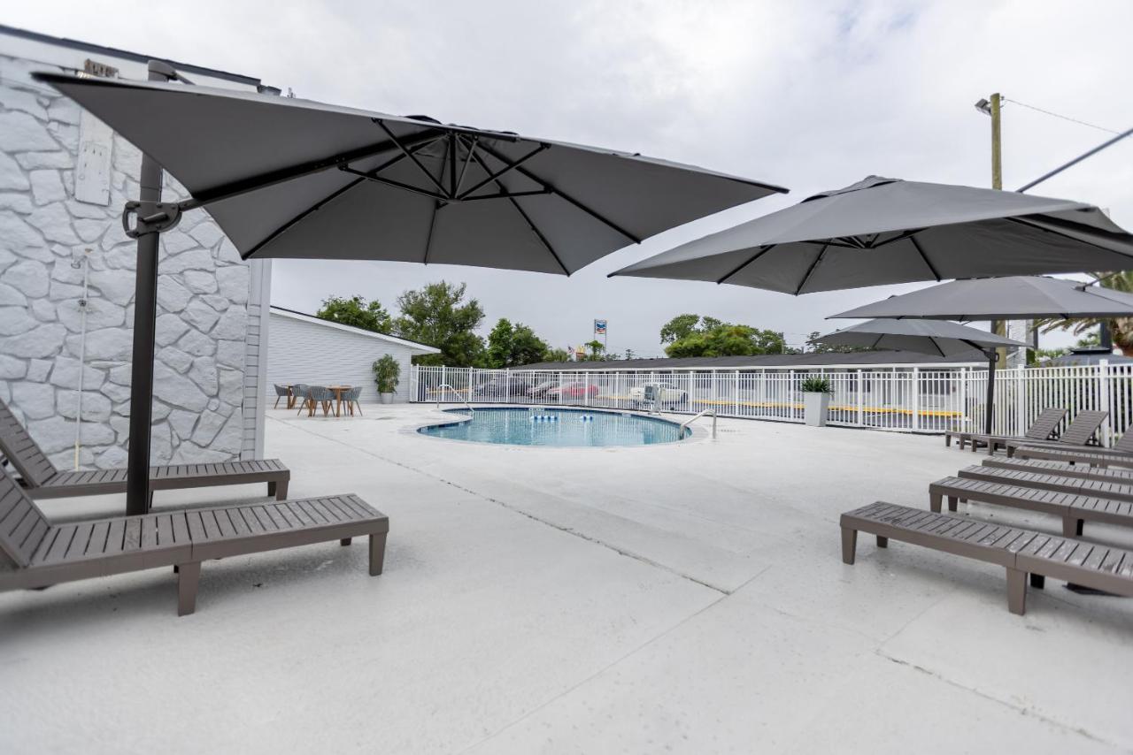Golden Isles Inn & Suites Brunswick  Kültér fotó
