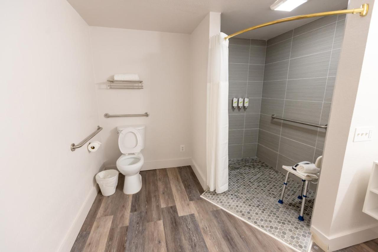 Golden Isles Inn & Suites Brunswick  Kültér fotó