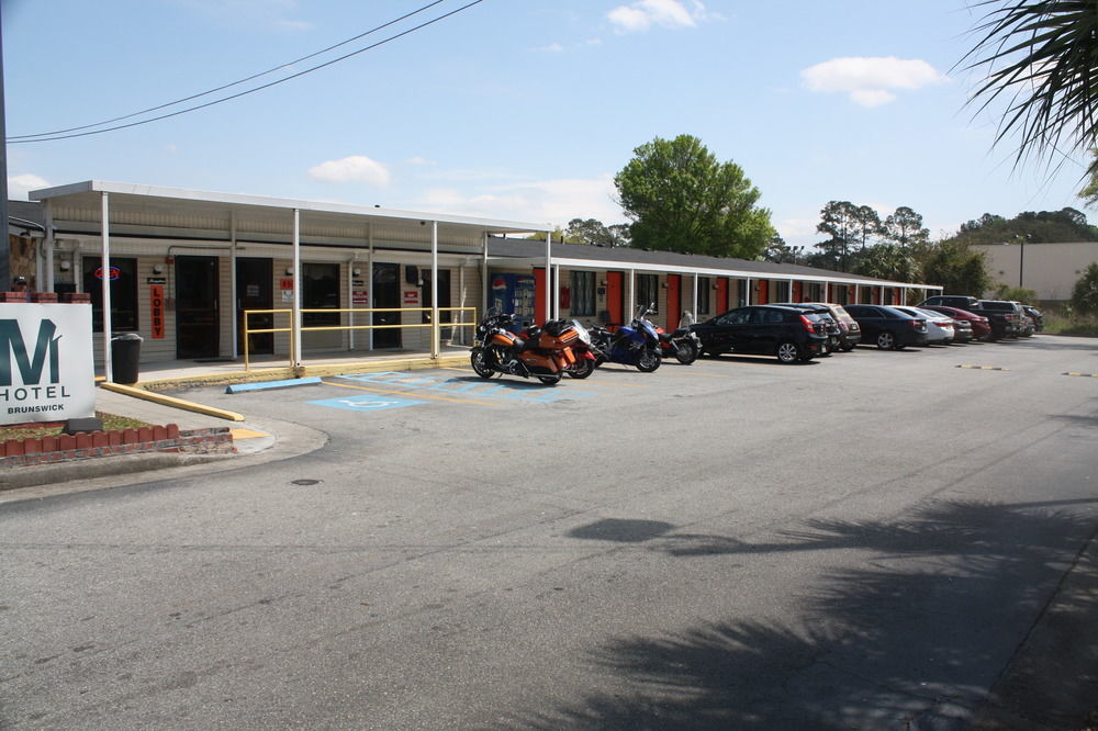 Golden Isles Inn & Suites Brunswick  Kültér fotó