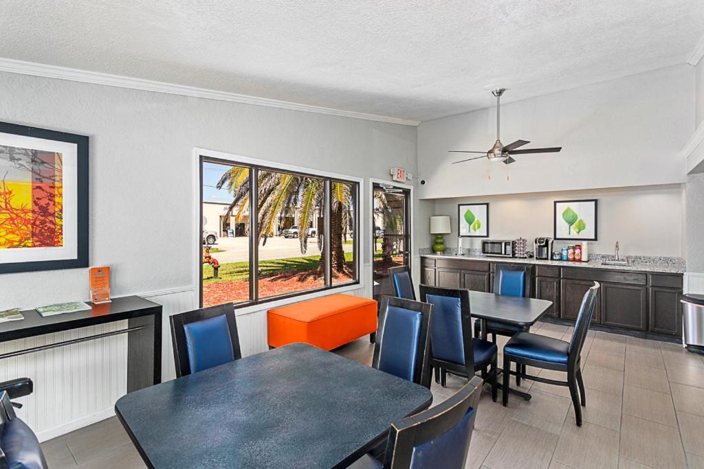 Golden Isles Inn & Suites Brunswick  Kültér fotó